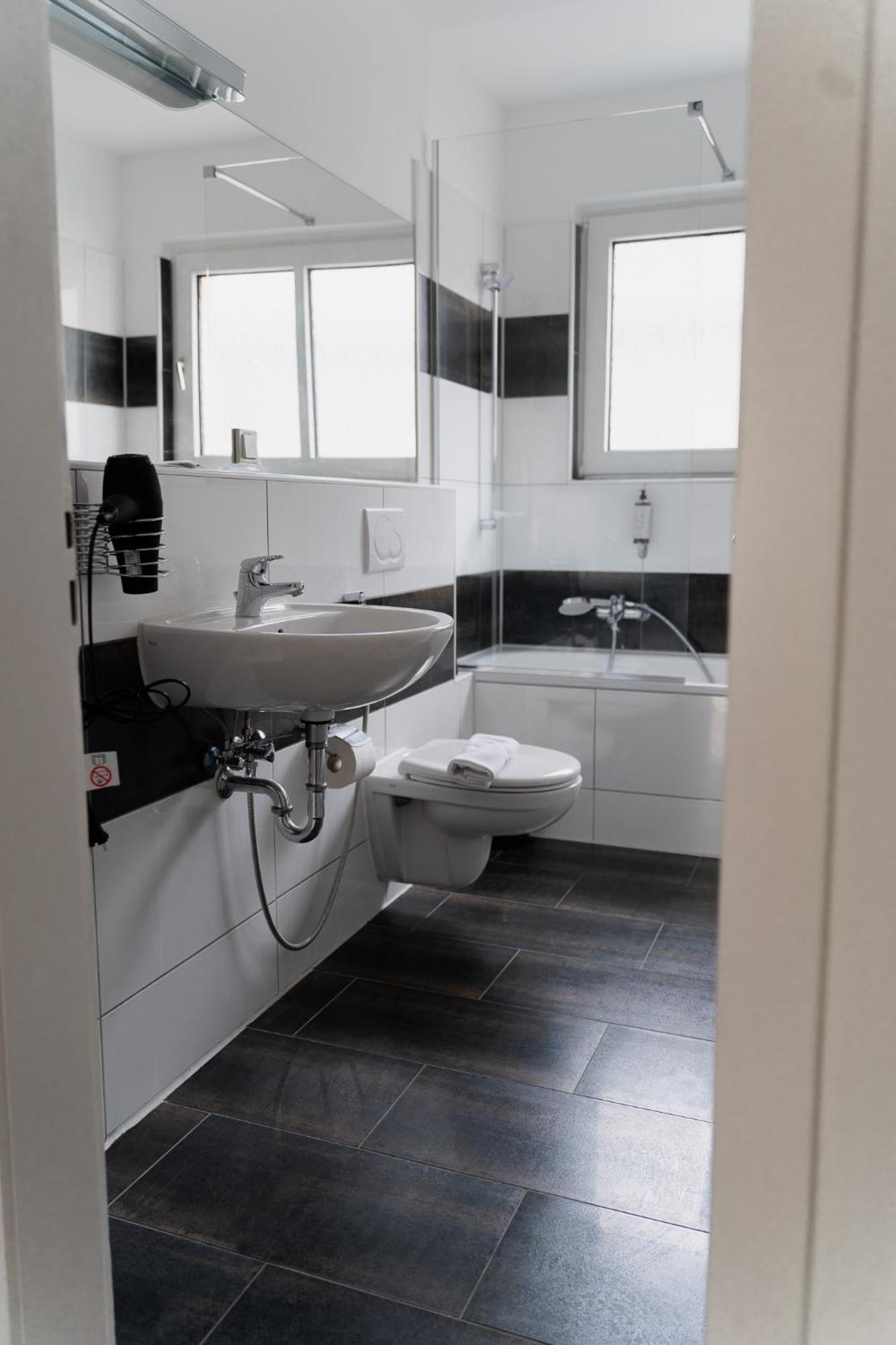 Gemuetliche & Individuelle Ferienwohnungen In Krefeld - Junik Apartments Pokój zdjęcie