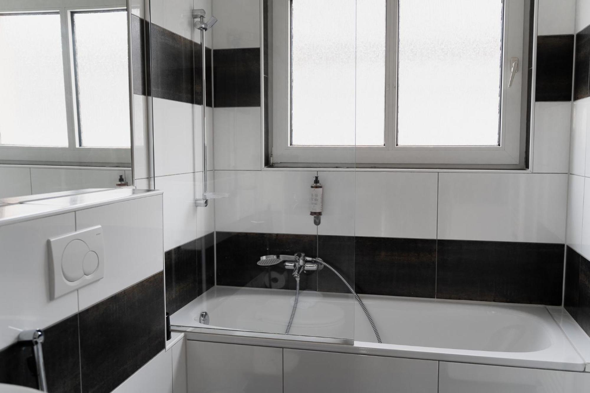 Gemuetliche & Individuelle Ferienwohnungen In Krefeld - Junik Apartments Pokój zdjęcie